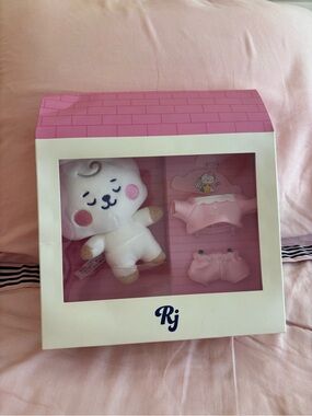 Bts bt21 RJ pj doll